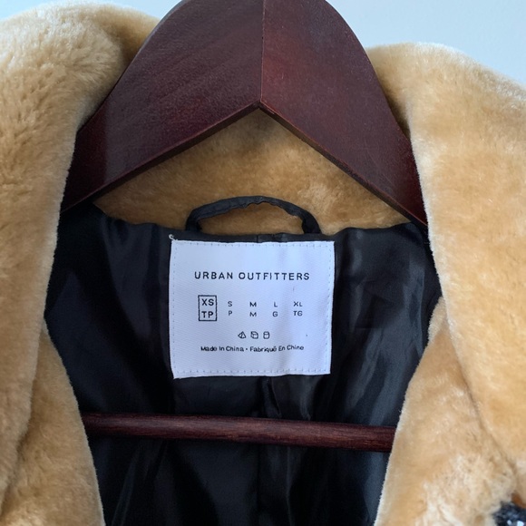 UO Faux Fur Jacket - Picture 2 of 4